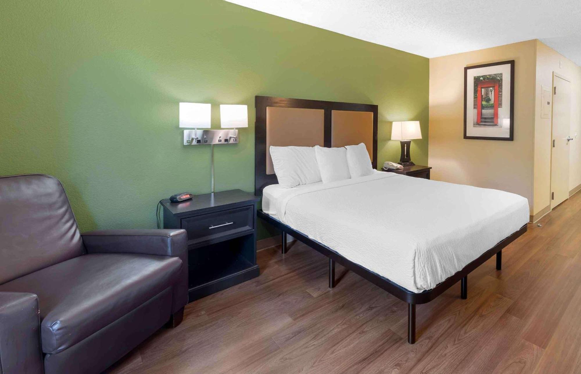 Extended Stay America Suites - Charleston - Норт Чарлстън Екстериор снимка