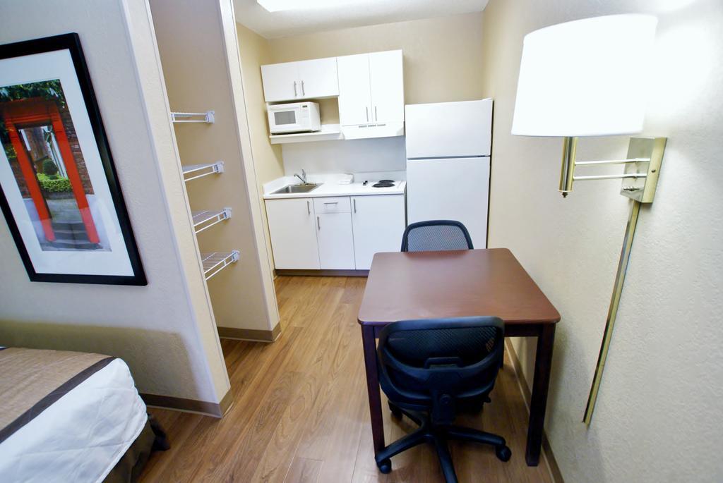 Extended Stay America Suites - Charleston - Норт Чарлстън Екстериор снимка
