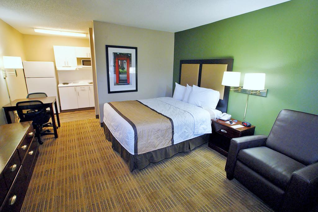 Extended Stay America Suites - Charleston - Норт Чарлстън Екстериор снимка